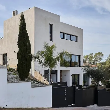 Villa Sitges Casa Selva 7 Minutos De Sitges En Coche Diseno Comodidad Nueva Ideal Vacaciones